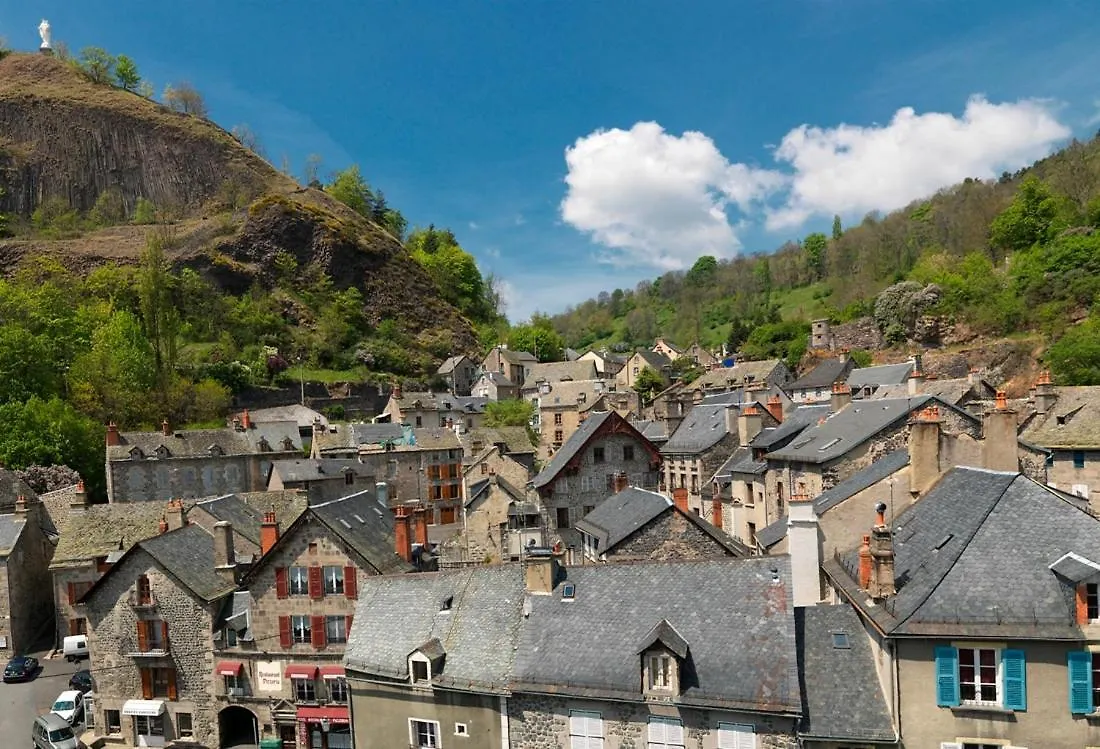 Le Cocon Cantalou Murat  Murat (Cantal)